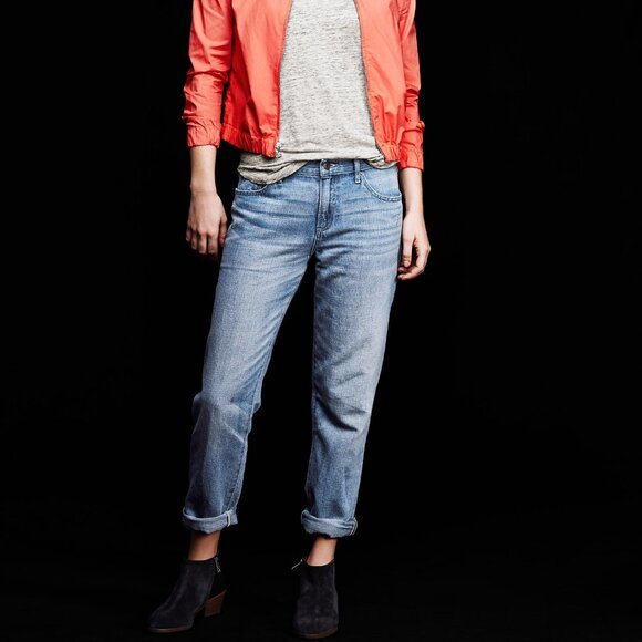 Gap 1969 Sexy Boyfriend Jeans 31r Light wash Distressed - Picture 1 of 16